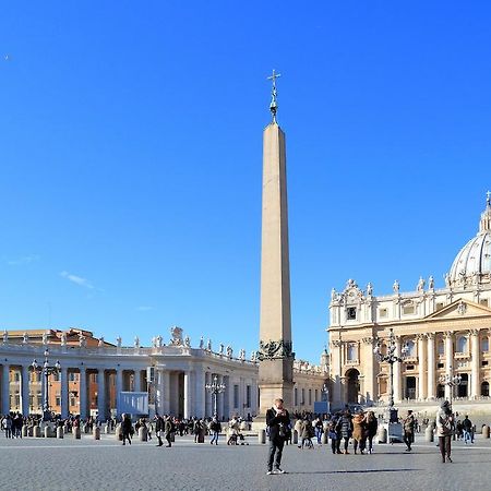 Magenta Vaticano Fornaci Rome Ruang foto
